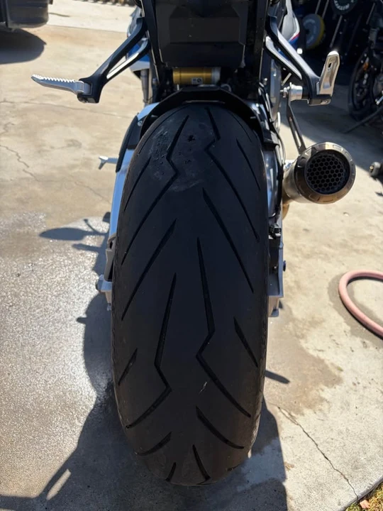 2017 BMW S1000 - Image 10 of 11