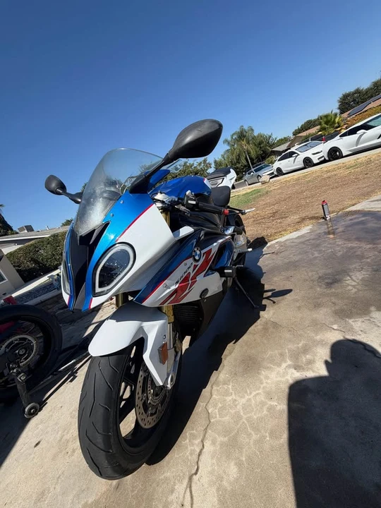 2017 BMW S1000 - Image 3 of 11