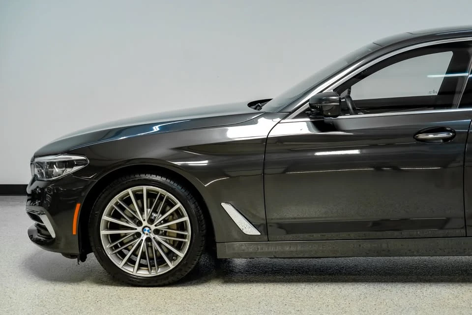 2017 BMW 5 Series - Image 16 of 19