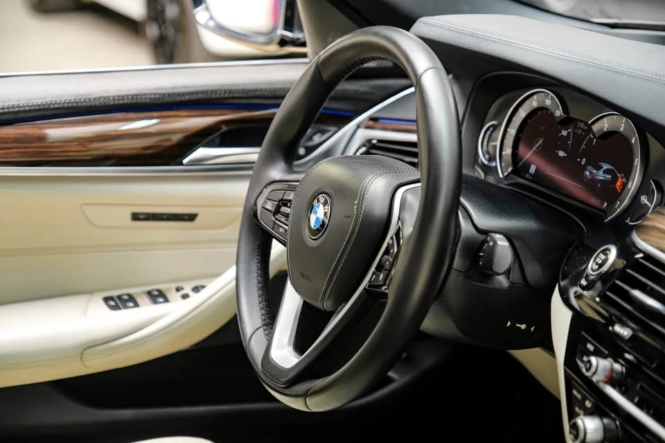 2017 BMW 5 Series - Image 19 of 19