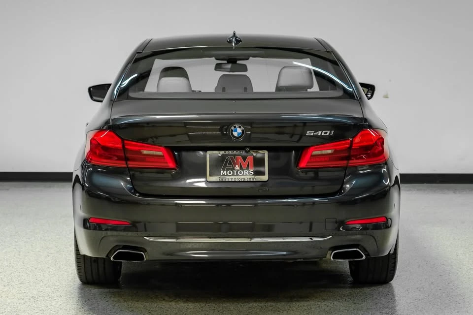 2017 BMW 5 Series - Image 11 of 19