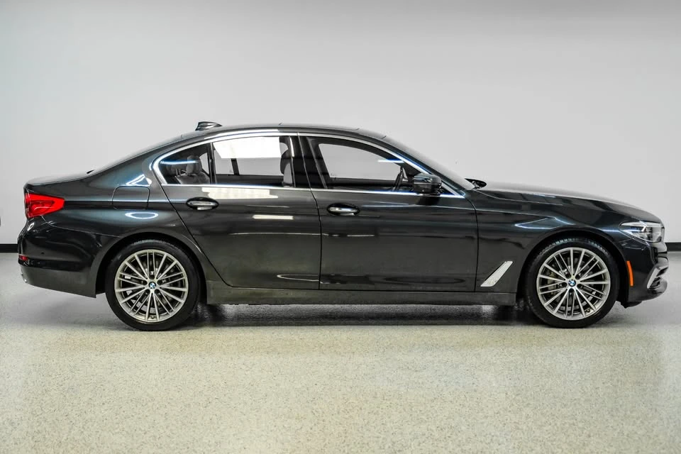 2017 BMW 5 Series - Image 9 of 19