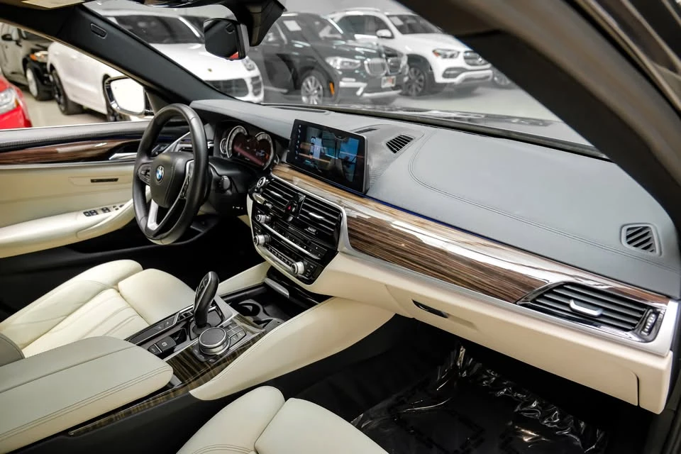 2017 BMW 5 Series - Image 18 of 19