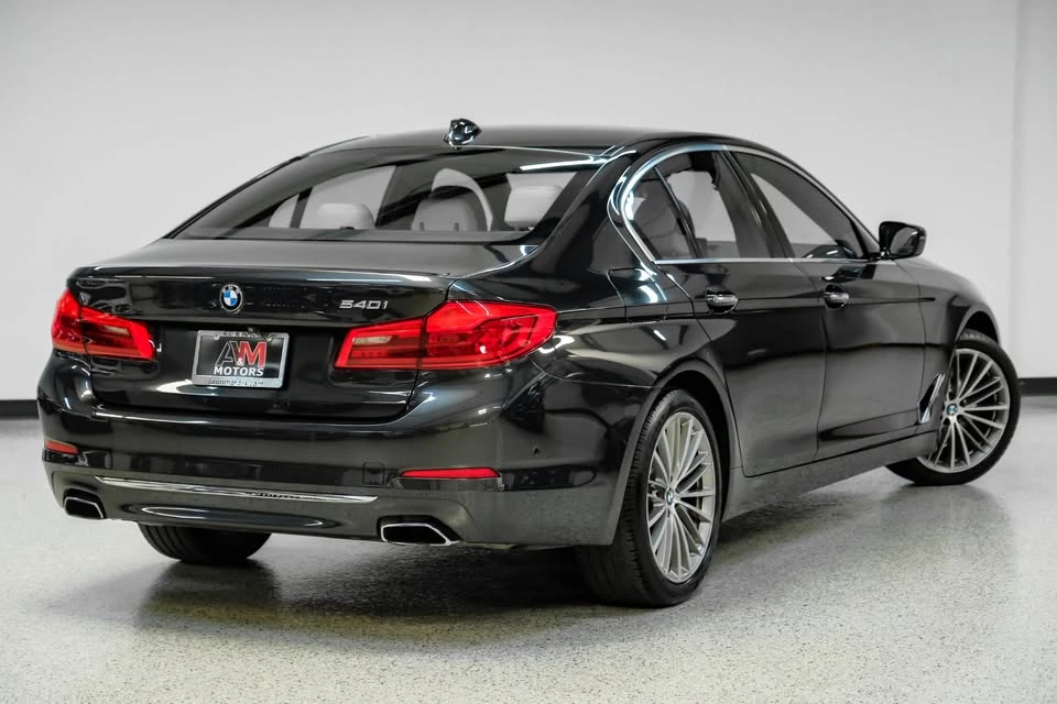 2017 BMW 5 Series - Image 10 of 19
