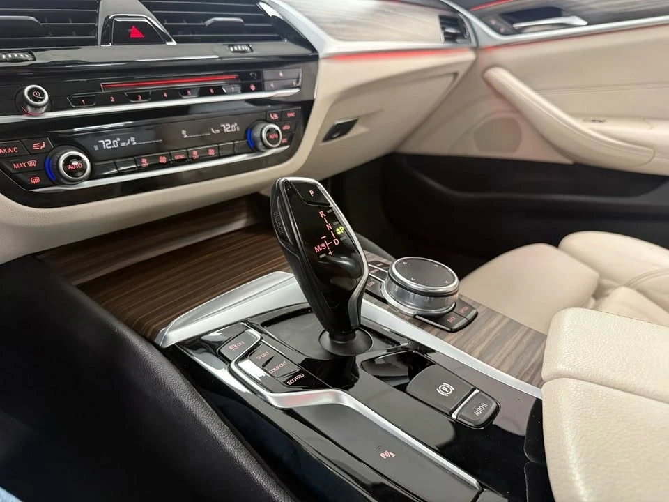 2017 BMW 5 Series - Image 17 of 19