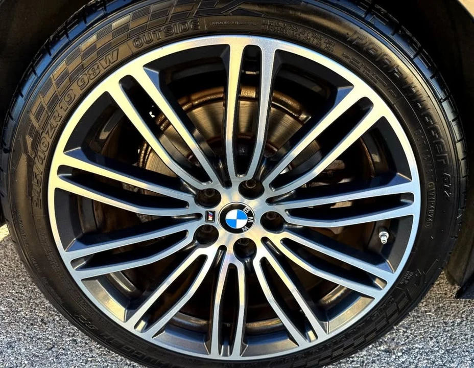 2017 BMW 5 Series - Image 10 of 18