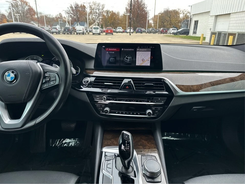 2017 BMW 5 Series - Image 14 of 20