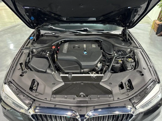 2017 BMW 5 Series - Image 17 of 20