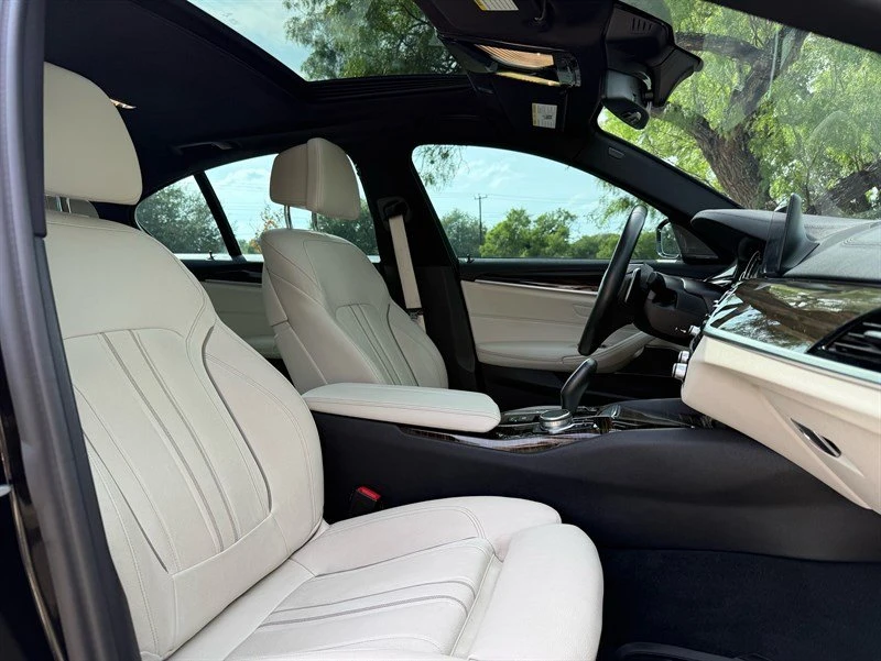 2017 BMW 5 Series - Image 13 of 20