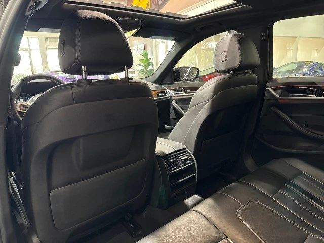 2017 BMW 5 Series - Image 11 of 20