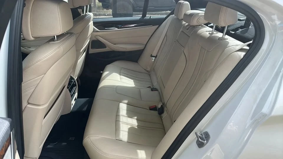 2017 BMW 5 Series - Image 11 of 20