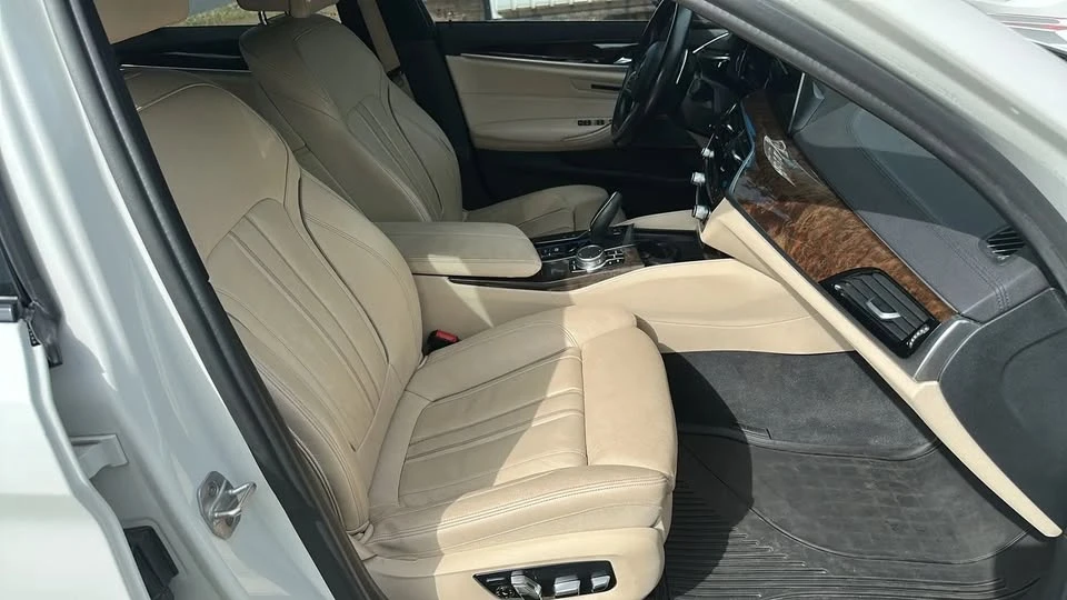 2017 BMW 5 Series - Image 17 of 20