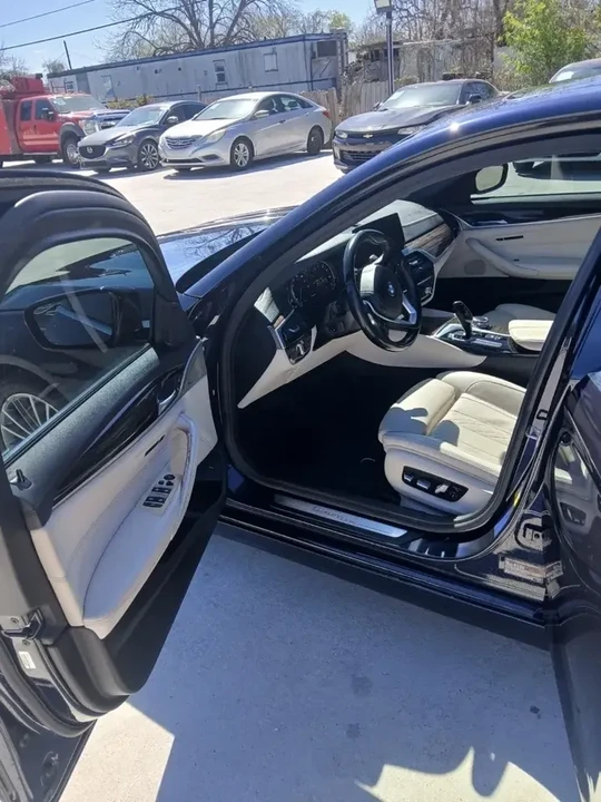 2017 BMW 5 Series - Image 5 of 10