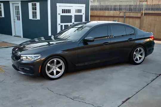 2017 BMW 540i G30
