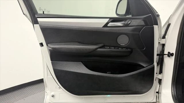 2017 BMW F25 X3 - Image 12 of 20