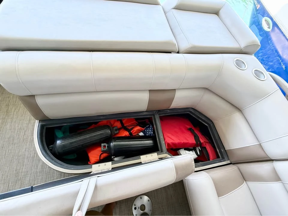 2017 Bentley - Image 18 of 19