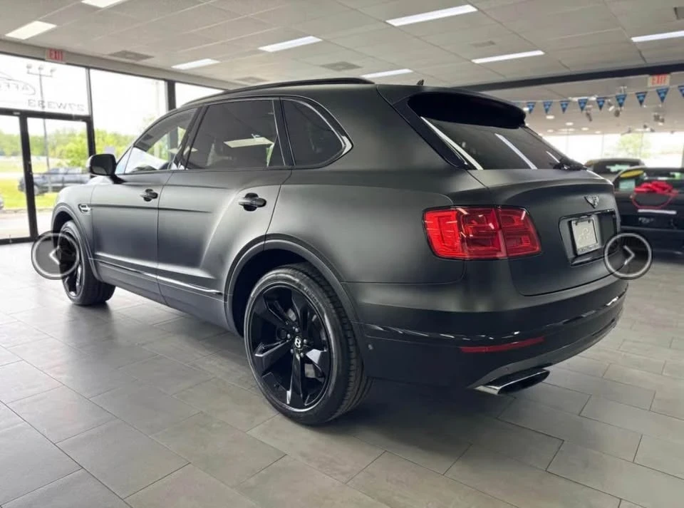 2017 Bentley Bentayga - Image 4 of 8