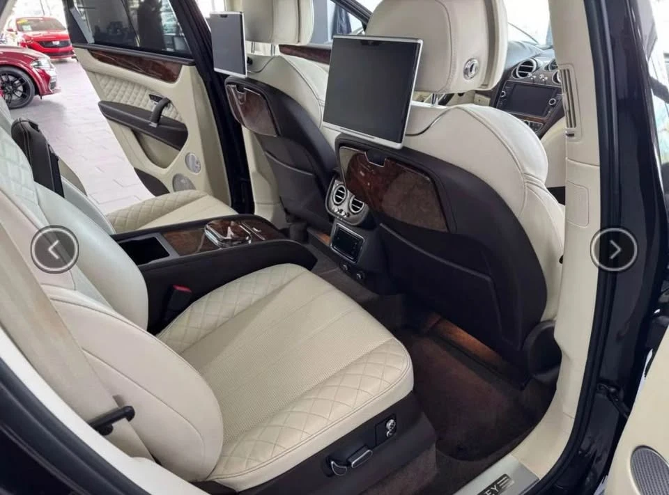 2017 Bentley Bentayga - Image 7 of 8
