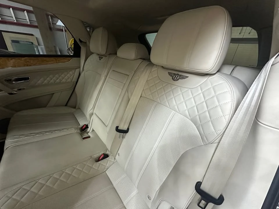 2017 Bentley Bentayga - Image 12 of 20