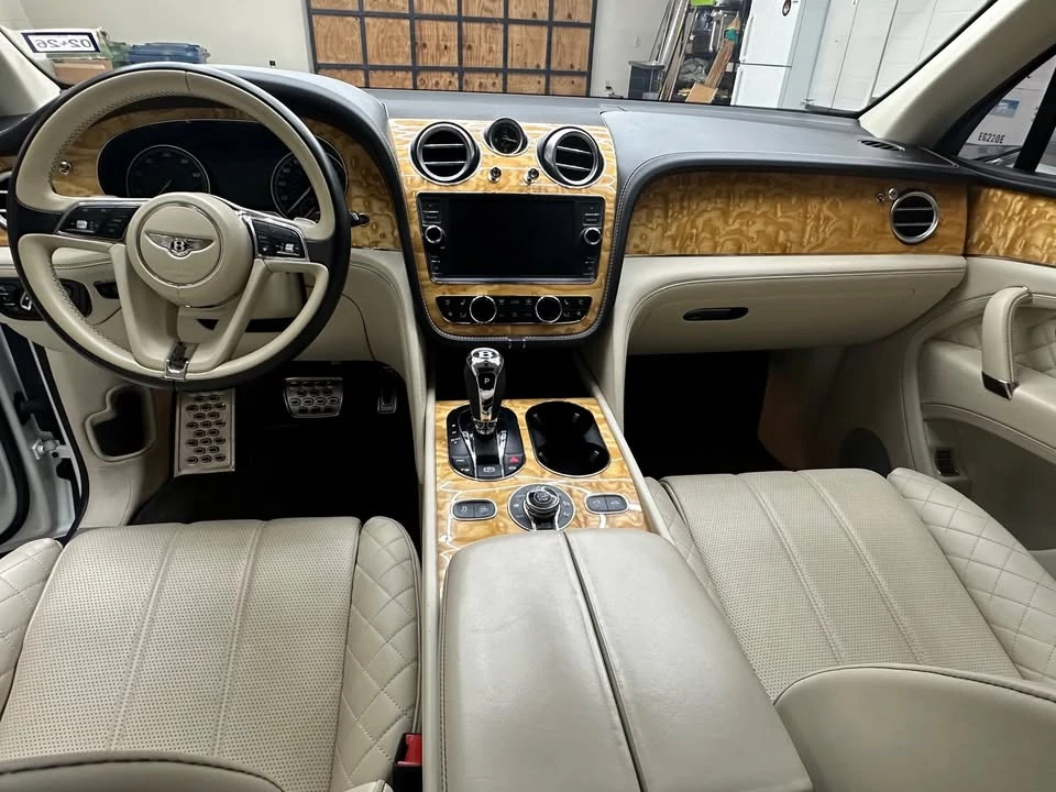 2017 Bentley Bentayga - Image 11 of 20