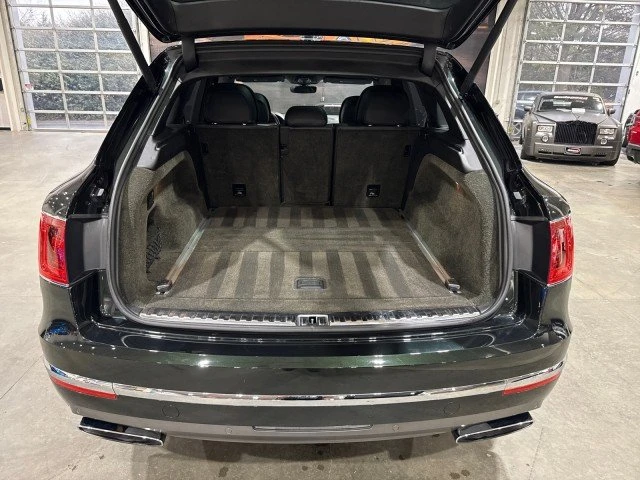 2017 Bentley Bentayga - Image 16 of 20