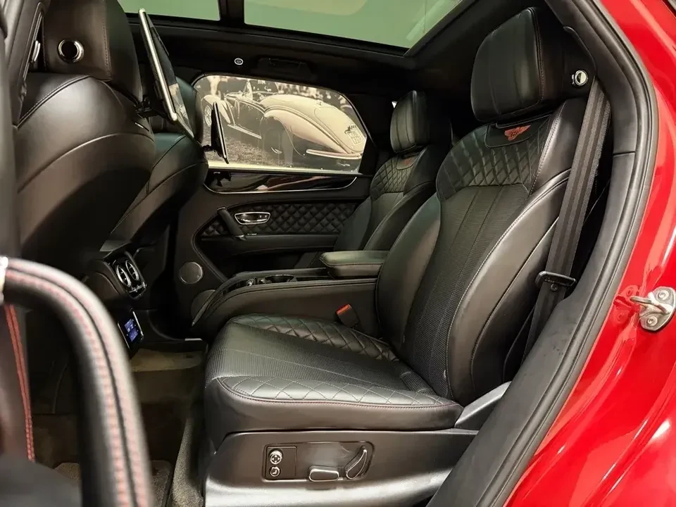 2017 Bentley Bentayga - Image 7 of 20