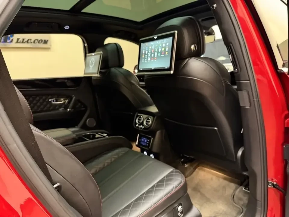 2017 Bentley Bentayga - Image 11 of 20
