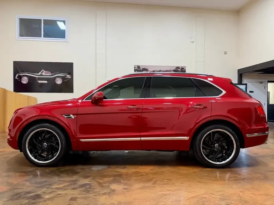 2017 Bentley Bentayga - Image 4 of 20
