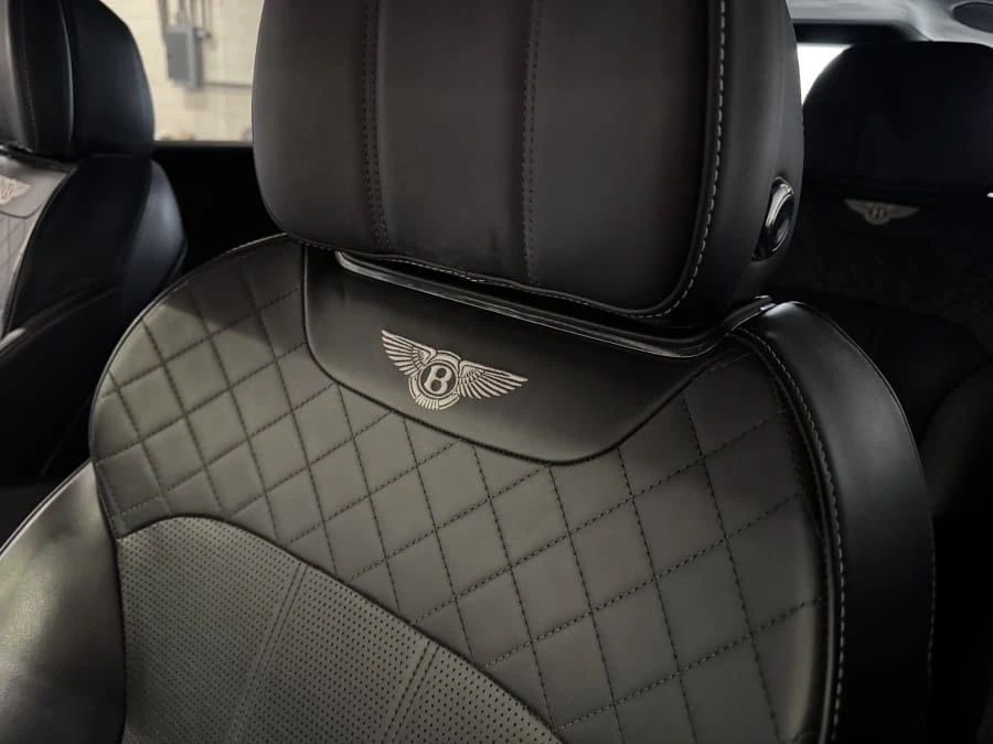2017 Bentley Bentayga - Image 12 of 14