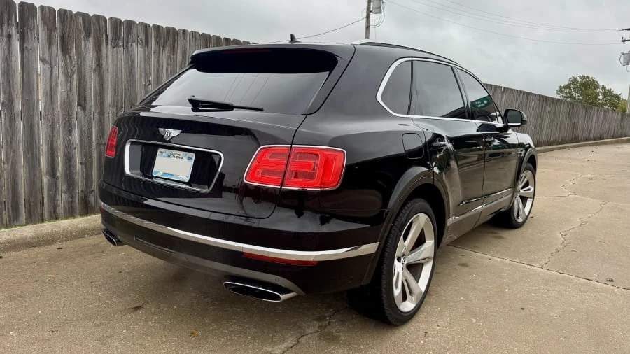 2017 Bentley Bentayga - Image 3 of 14