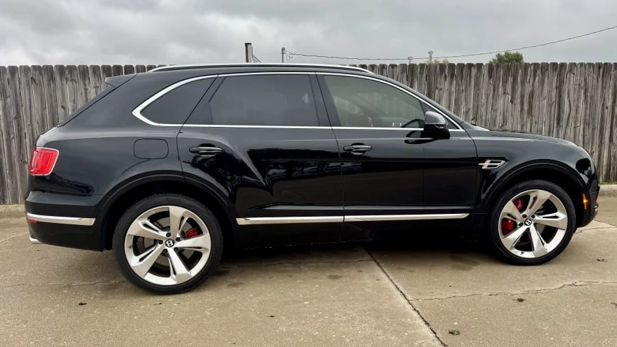 2017 Bentley Bentayga - Image 2 of 14