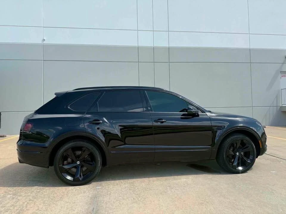 2017 Bentley Bentayga - Image 5 of 11