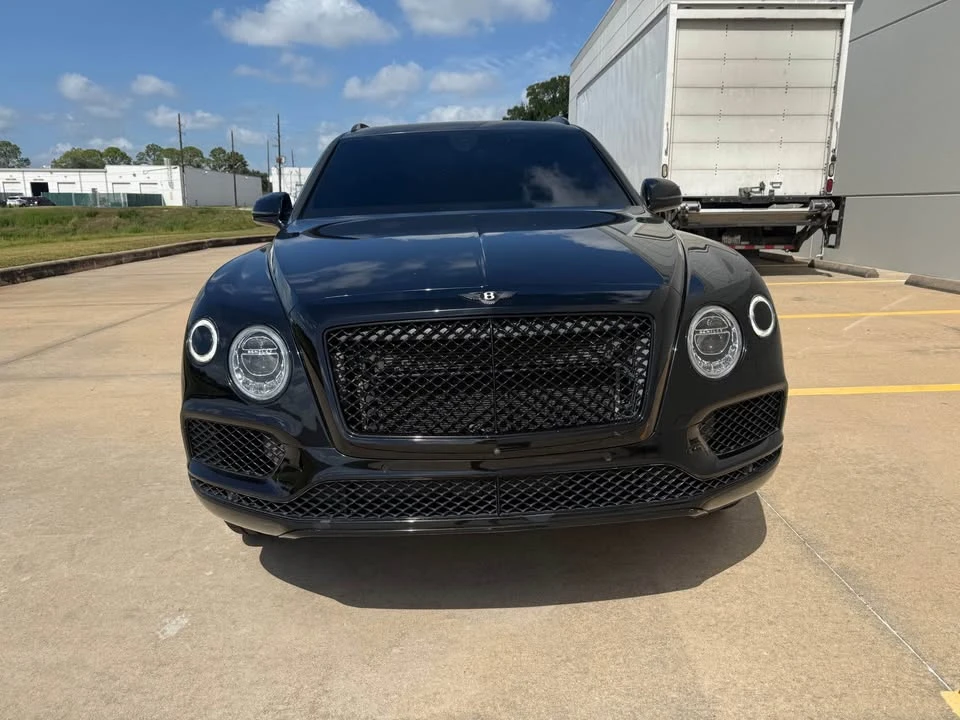 2017 Bentley Bentayga - Image 4 of 16