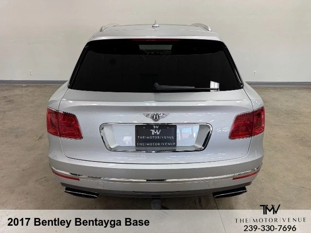 2017 Bentley Bentayga - Image 9 of 12