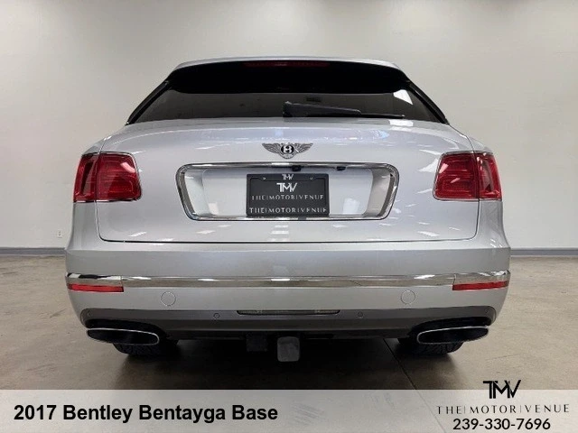 2017 Bentley Bentayga - Image 8 of 12