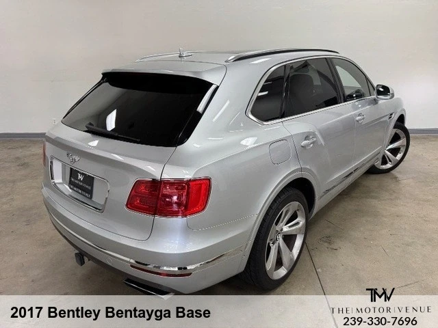 2017 Bentley Bentayga - Image 11 of 12