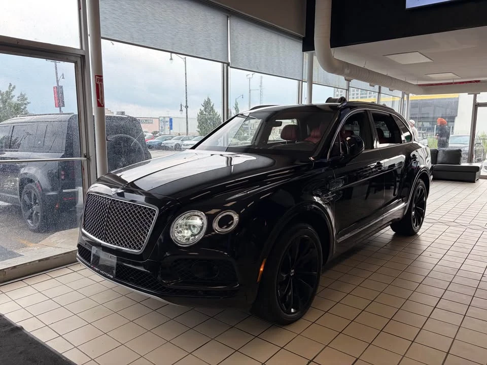 2017 Bentley Bentayga - Image 2 of 13
