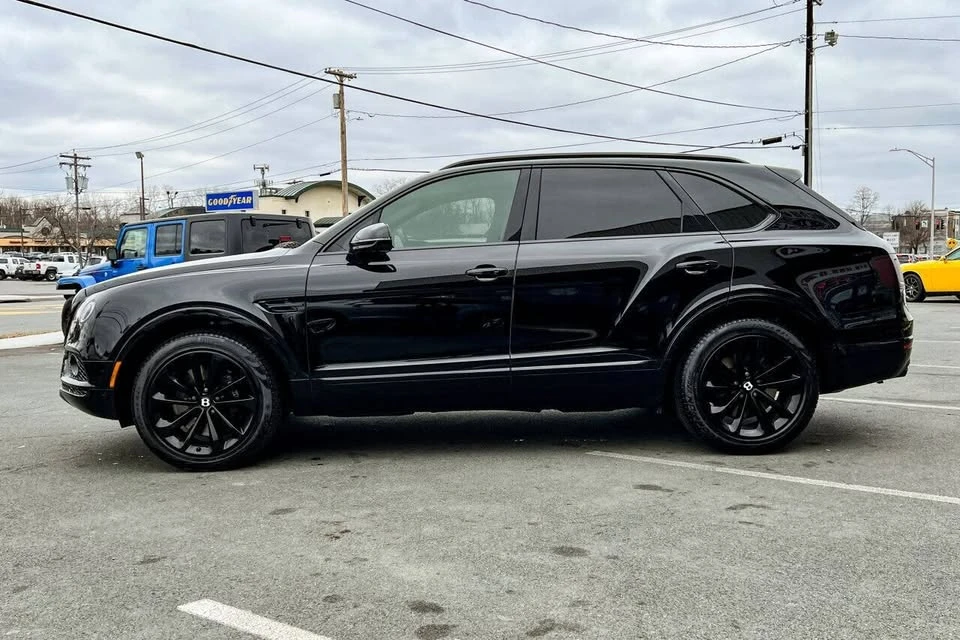 2017 Bentley Bentayga - Image 7 of 20