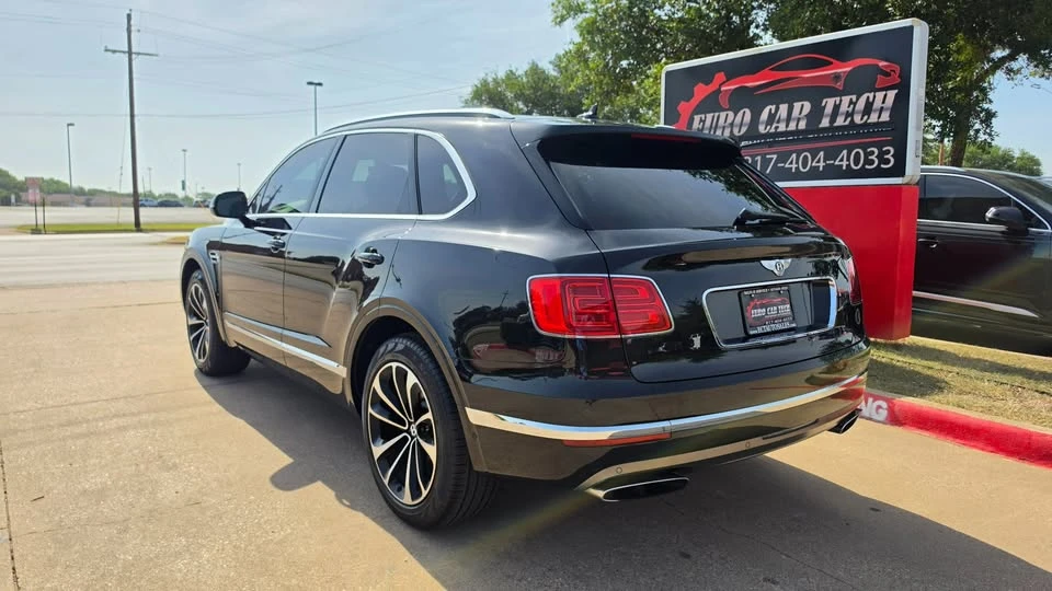 2017 Bentley Bentayga - Image 3 of 20