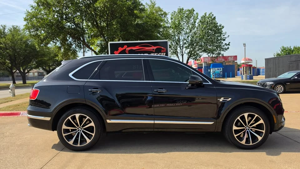 2017 Bentley Bentayga - Image 7 of 20