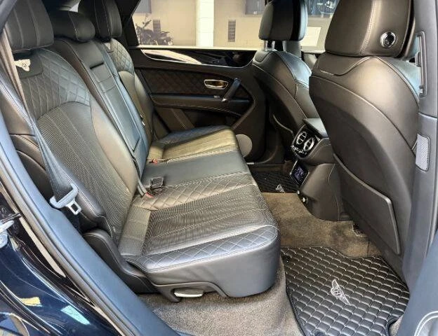 2017 Bentley Bentayga - Image 15 of 20