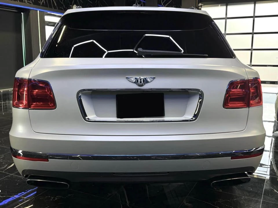 2017 Bentley Bentayga - Image 6 of 11