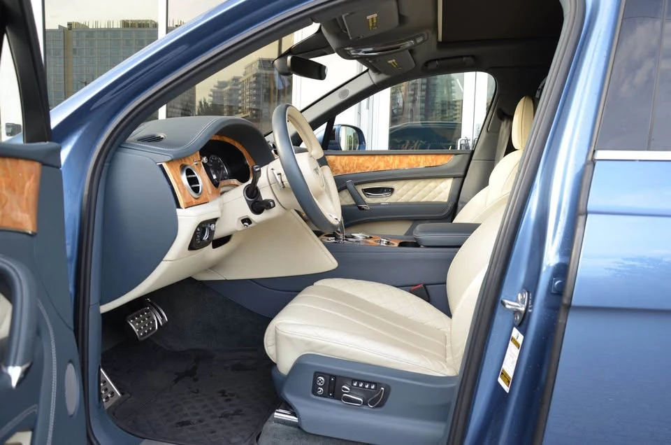 2017 Bentley Bentayga - Image 6 of 20