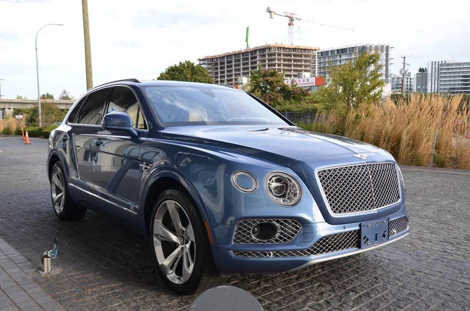 2017 Bentley Bentayga - Image 4 of 20