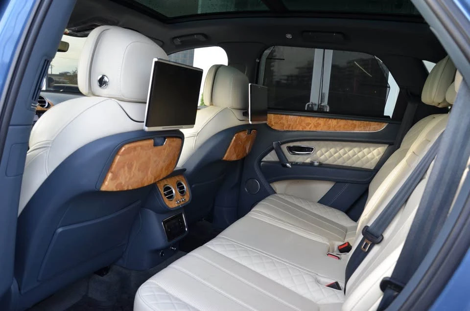 2017 Bentley Bentayga - Image 14 of 20