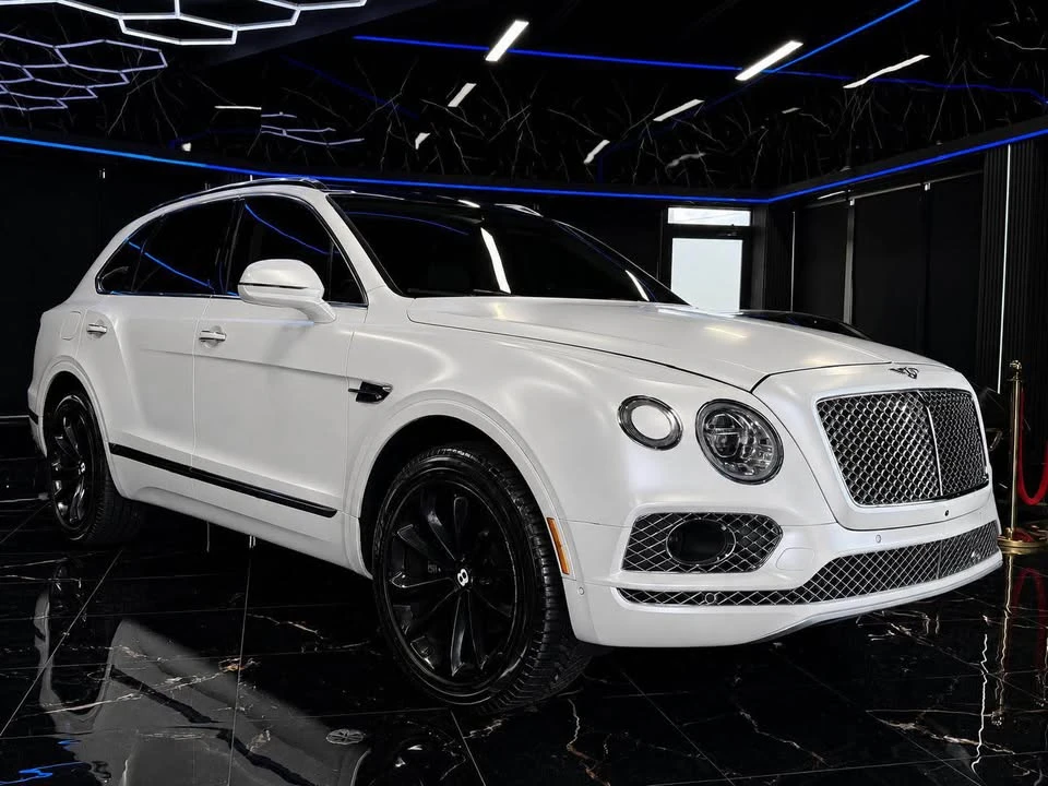 2017 Bentley Bentayga - Image 3 of 11