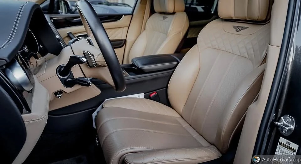 2017 Bentley Bentayga - Image 7 of 8