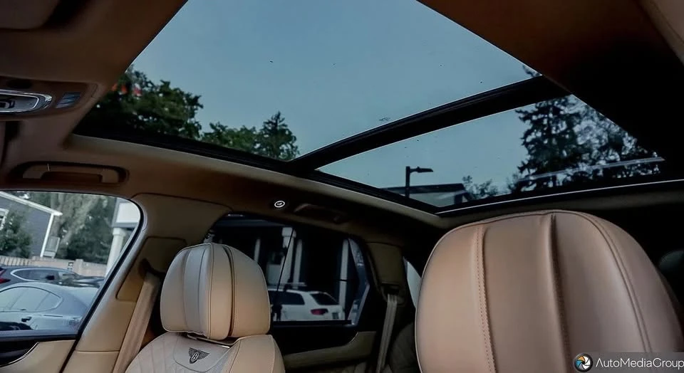 2017 Bentley Bentayga - Image 8 of 8