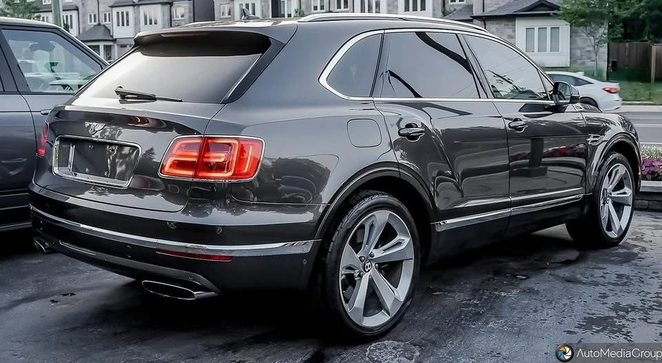 2017 Bentley Bentayga - Image 3 of 8