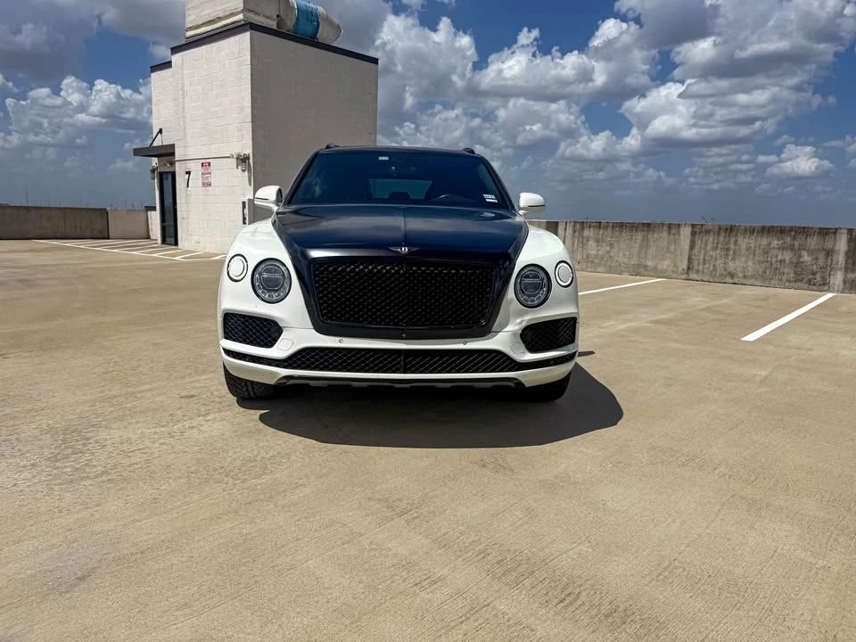 2017 Bentley Bentayga - Image 5 of 18